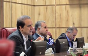 استاندار ایلام خواستار شد: مسئولان بی واسطه با مردم در ارتباط باشند
