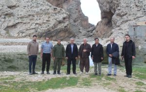 پیگیری تکمیل راهسازی محور ارتباطی شهرستانهای چرداول به سیروان (هلسم- سرتنگ)