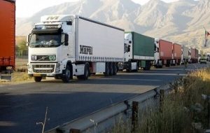 مدیرکل گمرک استان خبر داد: کاهش صادرات از مرز مهران به علت اعمال محدودیتهای عراق مدیرکل گمرک استان خبر داد: کاهش صادرات از مرز مهران به علت اعمال محدودیتهای عراق