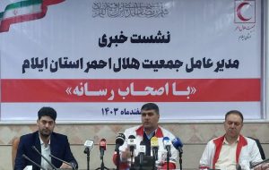 توزیع بیش از ۳۲ هزار و ۵۰۰ نسخه دارویی برای داروهای خاص از طریق داروخانه هلال احمر