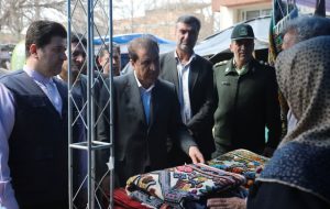 نمایشگاه صنایع دستی و نوروزگاه شهر ایلام در محل قلعه والی و با حضور استاندار ایلام افتتاح و آغاز به کار کرد
