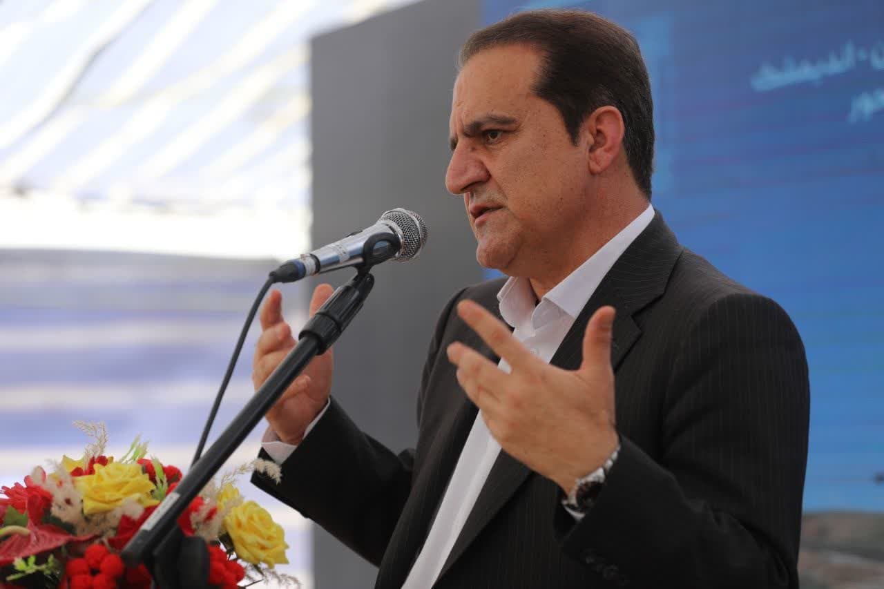 اتصال ایلام به شبکه بزرگراهی و آزاد‌راهی و اتصال به شبکه ریلی از مهمترین مطالبات مهم استان است/ ۱۱ پروژه حوزه راهسازی استان در پیوست قانون است