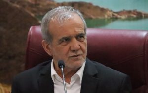 رئیس‌جمهور در جمع فعالان اقتصادی و سرمایه‌گذاران:  فرصت اقتصادی فراوانی در ایلام وجود دارد/ باید دست به دست هم دهیم و مشکلات استان را حل کنیم
