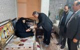 اولین دیدار فرماندار ایلام از منزل خانواده معزز شهدا