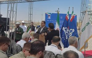بهره‌برداری از نخستین واحد سیار نمک‌زدایی صنعت نفت ایران در دهلران با حضور استاندار ایلام و معاون وزیر نفت