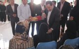 استاندار ایلام به پویش «رز مهربانی» پیوست