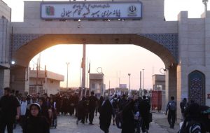 تردد بیش از ۱۸۲ هزار زائر از مرز شهید سلیمانی مهران در ایام عرفه تردد بیش از ۱۸۲ هزار زائر از مرز شهید سلیمانی مهران در ایام عرفه
