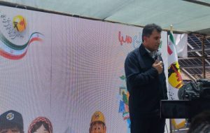 مدیرعامل شرکت توزیع نیروی برق ایلام اعلام کرد مجوز ساخت ۷۵۰ مگاوات نیروگاه خورشیدی در استان صادر و برای حدود ۵۰۰ مگاوات نیز قرارداد واگذاری زمین منعقد شده است.   