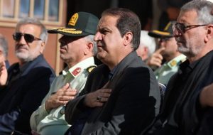 استاندار ایلام: رهبر شهید با مدیریت عاقلانه و شجاعانه، تهدیدها را به فرصت تبدیل کرد