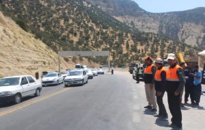 تشدید گشتهای شبانهروزی راهداری در محورهای مواصلاتی استان ایلام همزمان با موج بازگشت زائران اربعین تشدید گشتهای شبانهروزی راهداری در محورهای مواصلاتی استان ایلام همزمان با موج بازگشت زائران اربعین